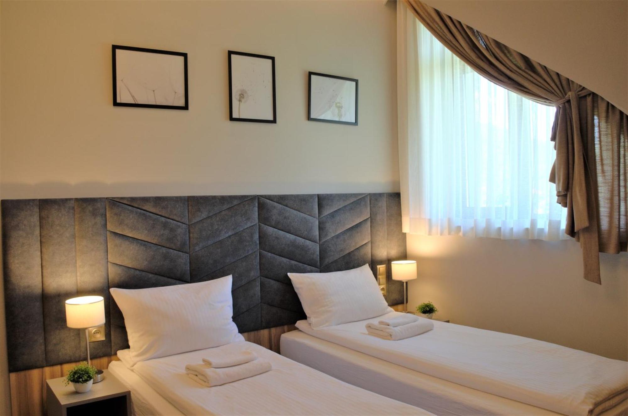 Villa & Gospoda Krakowska Kobiernice Esterno foto